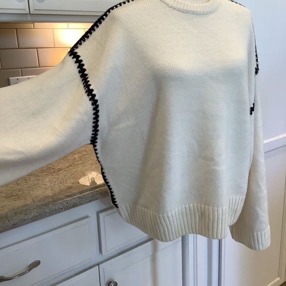 La Lavon Cream Sweater with Black Stitching Size Medium Cozy and Oversized - Picture 2 of 10